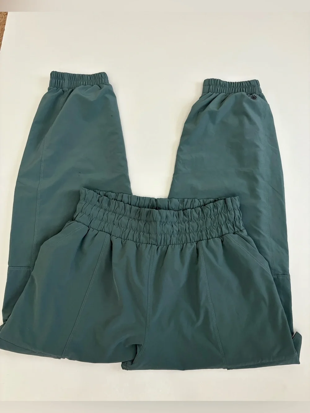 Athleta Girl Jogger Cargo Pants Size 14 XL Sage Green